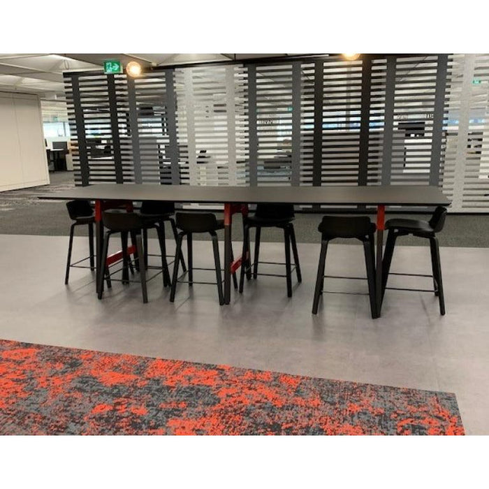Docker Meeting Table