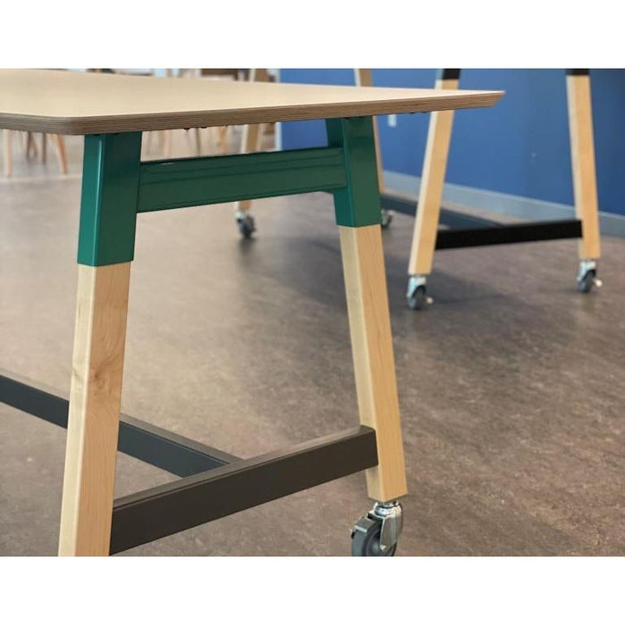 Docker Meeting Table