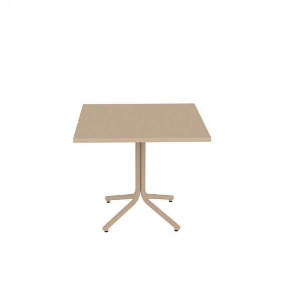 Bento Meeting Table